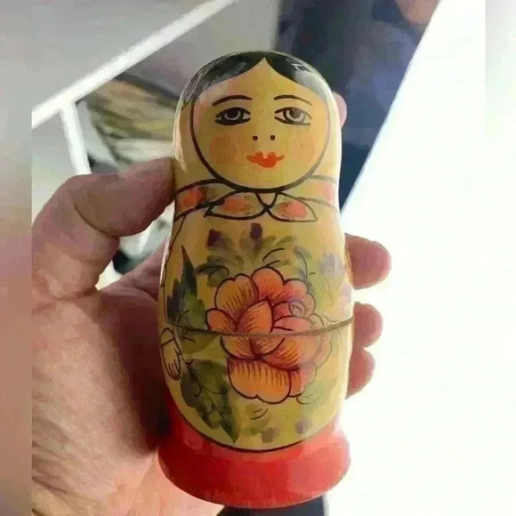 Vintage Handmade Nesting dolls - Picture 5 of 12